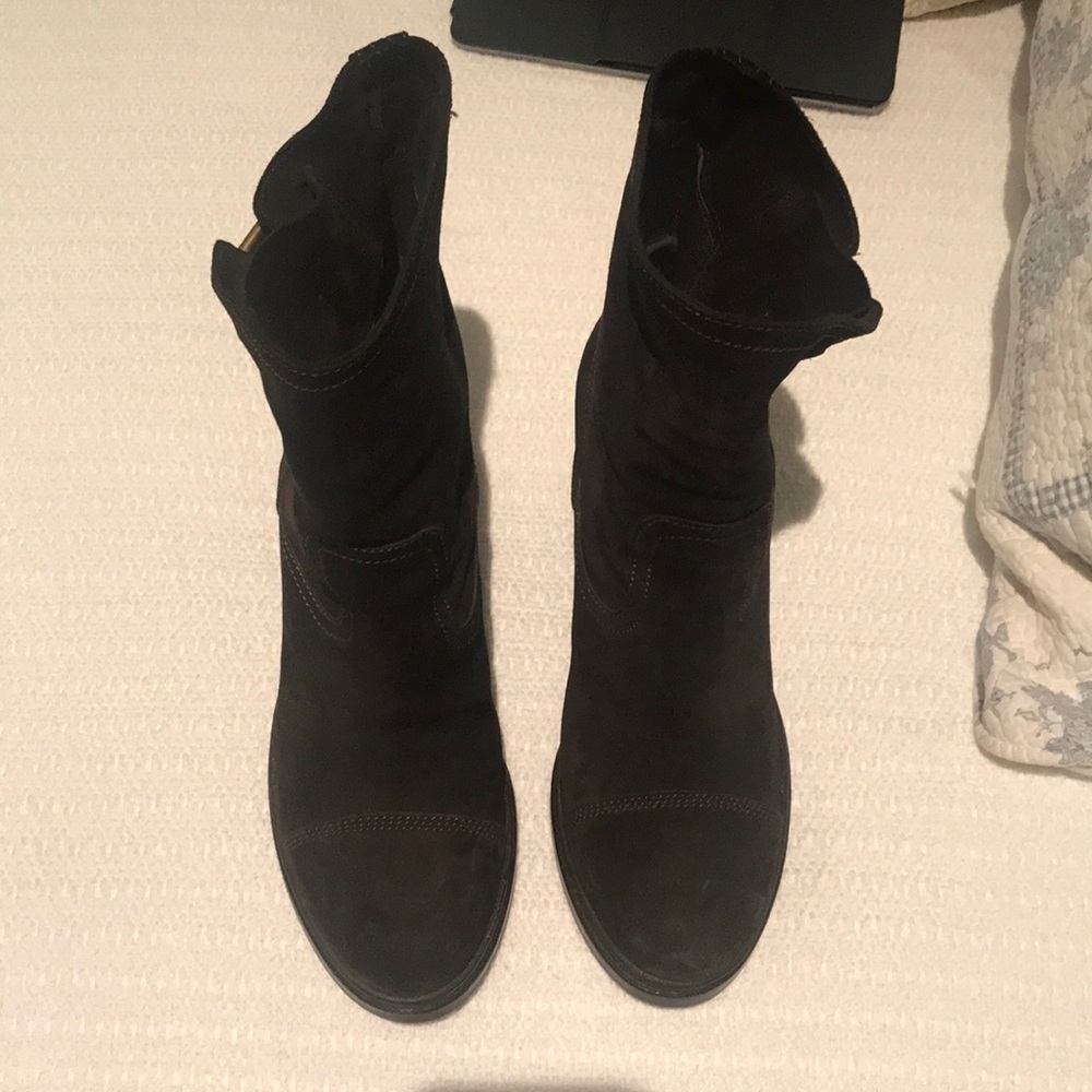 Brown Prada booties - Picture 2 of 3